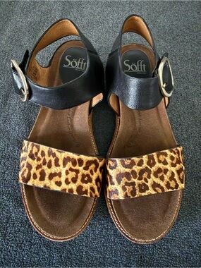 SOFFT Women’s Black and Leopard Print Sandals
